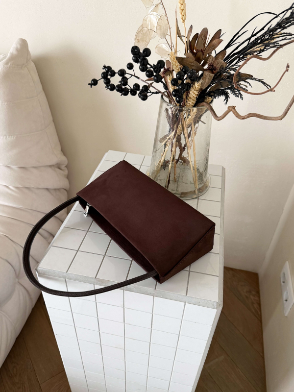 Мінімалістичний клатч-багет ДЖУДІ шоколадний LEMAN LM4875-1